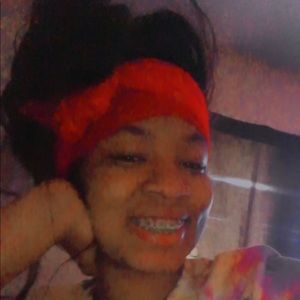 Meet your Posher, Mikalah